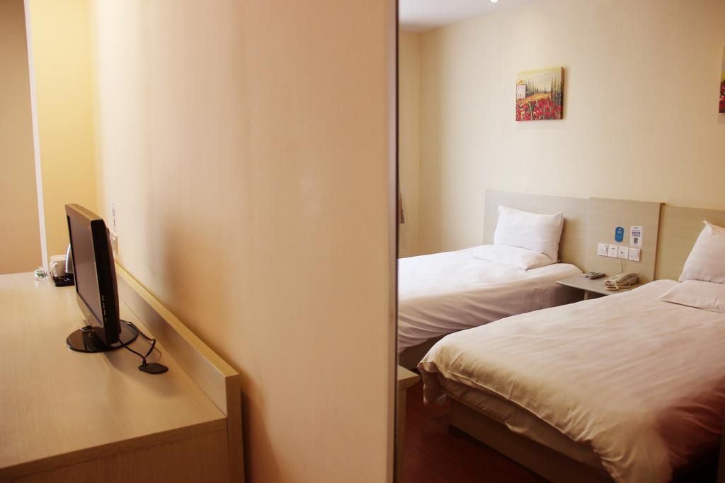 ננינג Gold Mine Express Hotel חדר תמונה