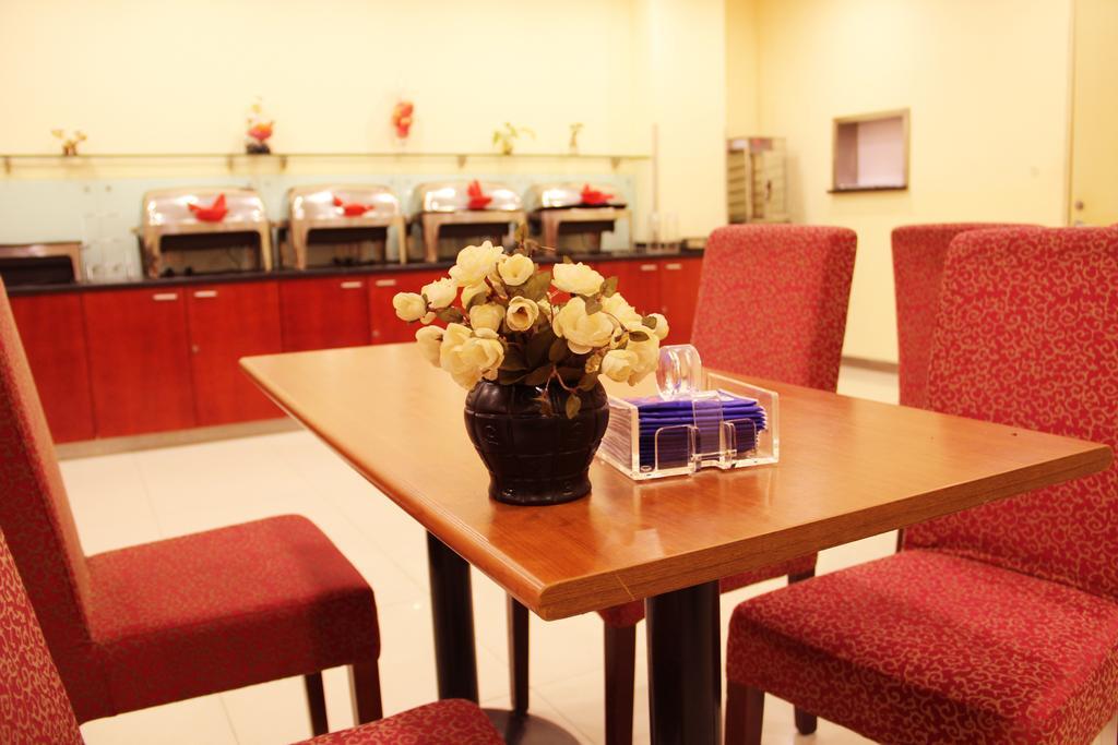 ננינג Gold Mine Express Hotel מראה חיצוני תמונה